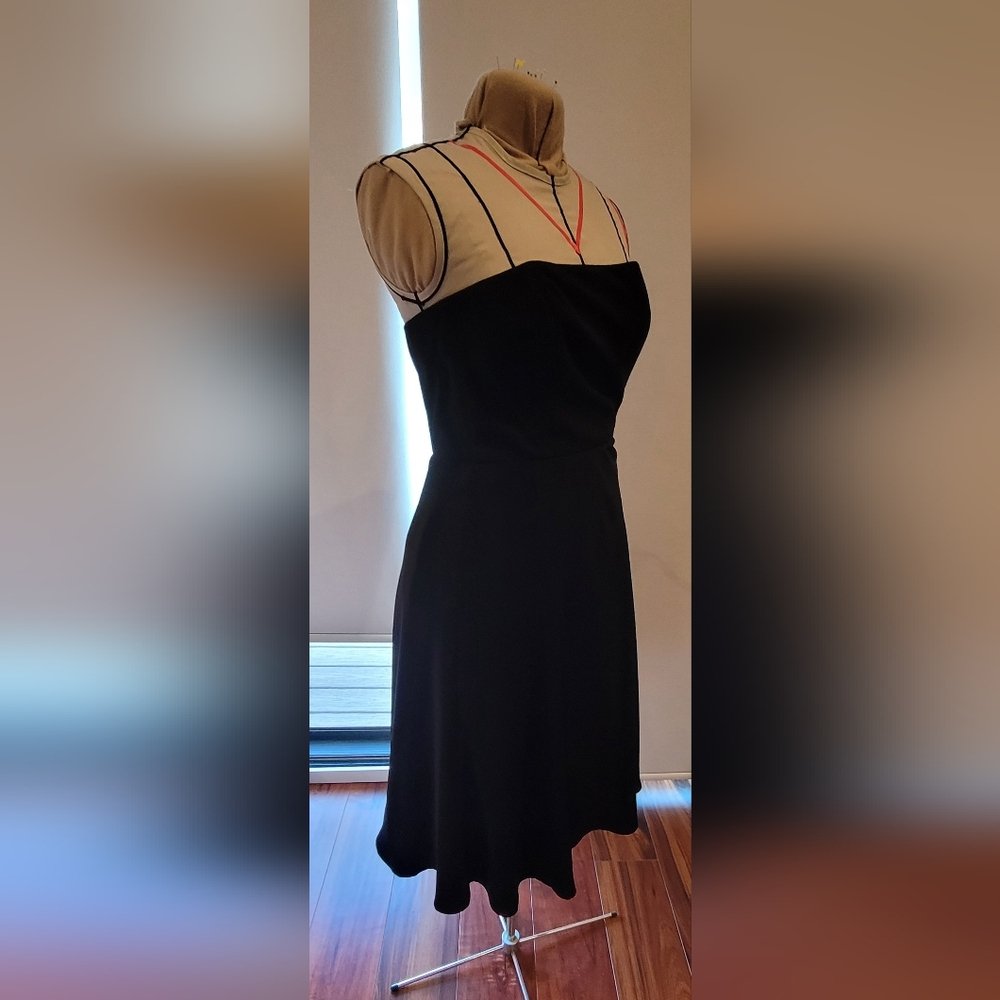 Banana Republic Black Strapless Cocktail Dress Size 6